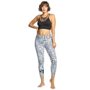 White Leopard Print Leggings | Poshmark